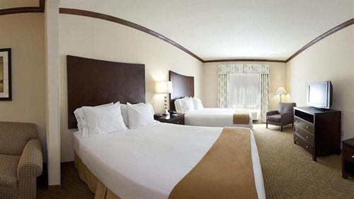 Hotel Express & By Ihg 3*