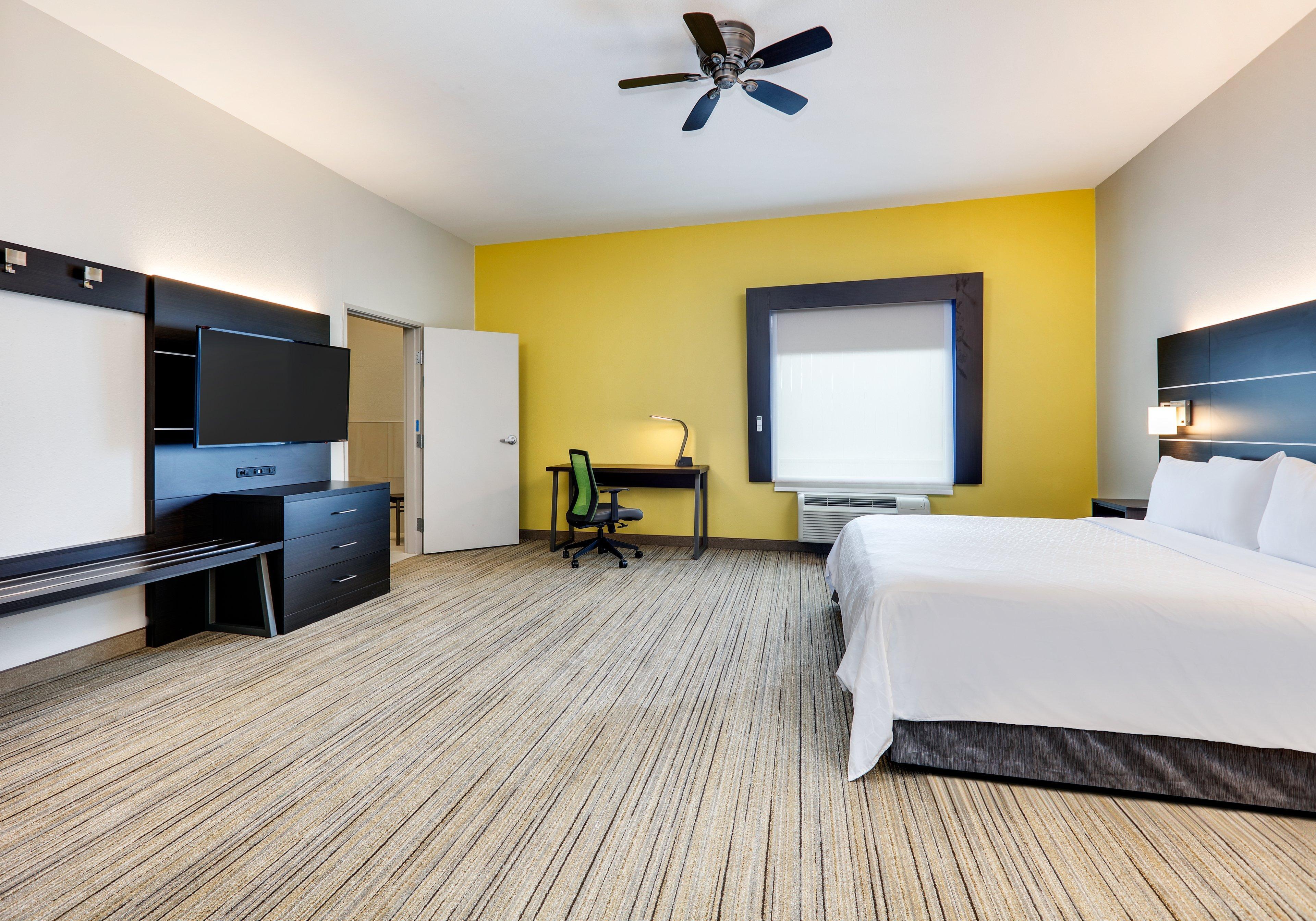 Express & By Ihg 3*